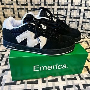 Emerica skate shoes